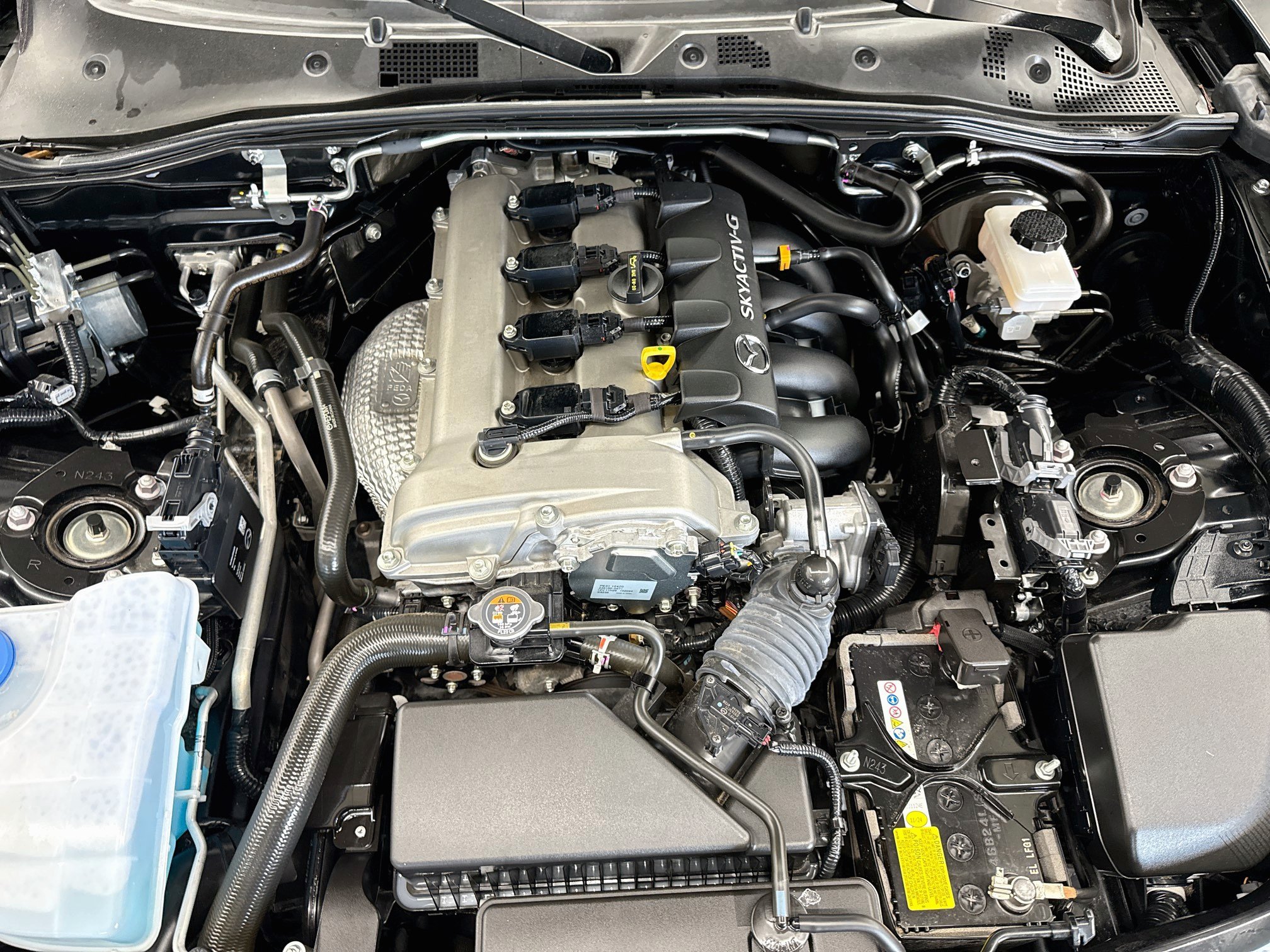 Used 2025 MAZDA MX-5 Miata RF Grand Touring RWD image 30
