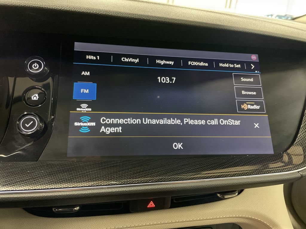 Used 2021 Buick Envision Essence w/ Technology Package I FWD image 19