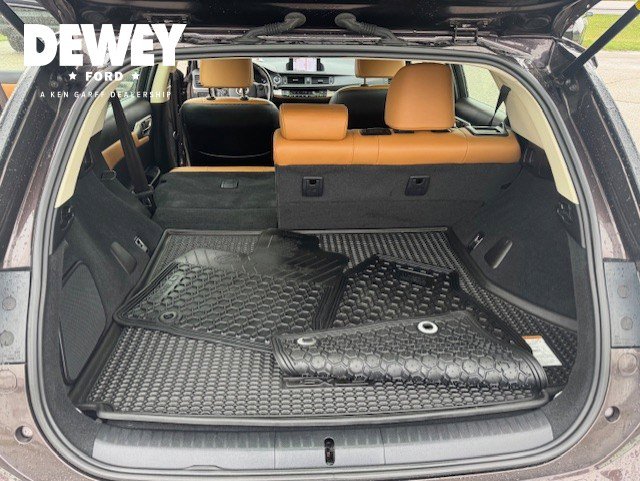 Used 2016 Lexus CT 200h w/ Navigation Package image 29