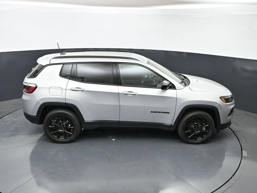 New 2026 Jeep Compass Latitude AWD/4WD image 37