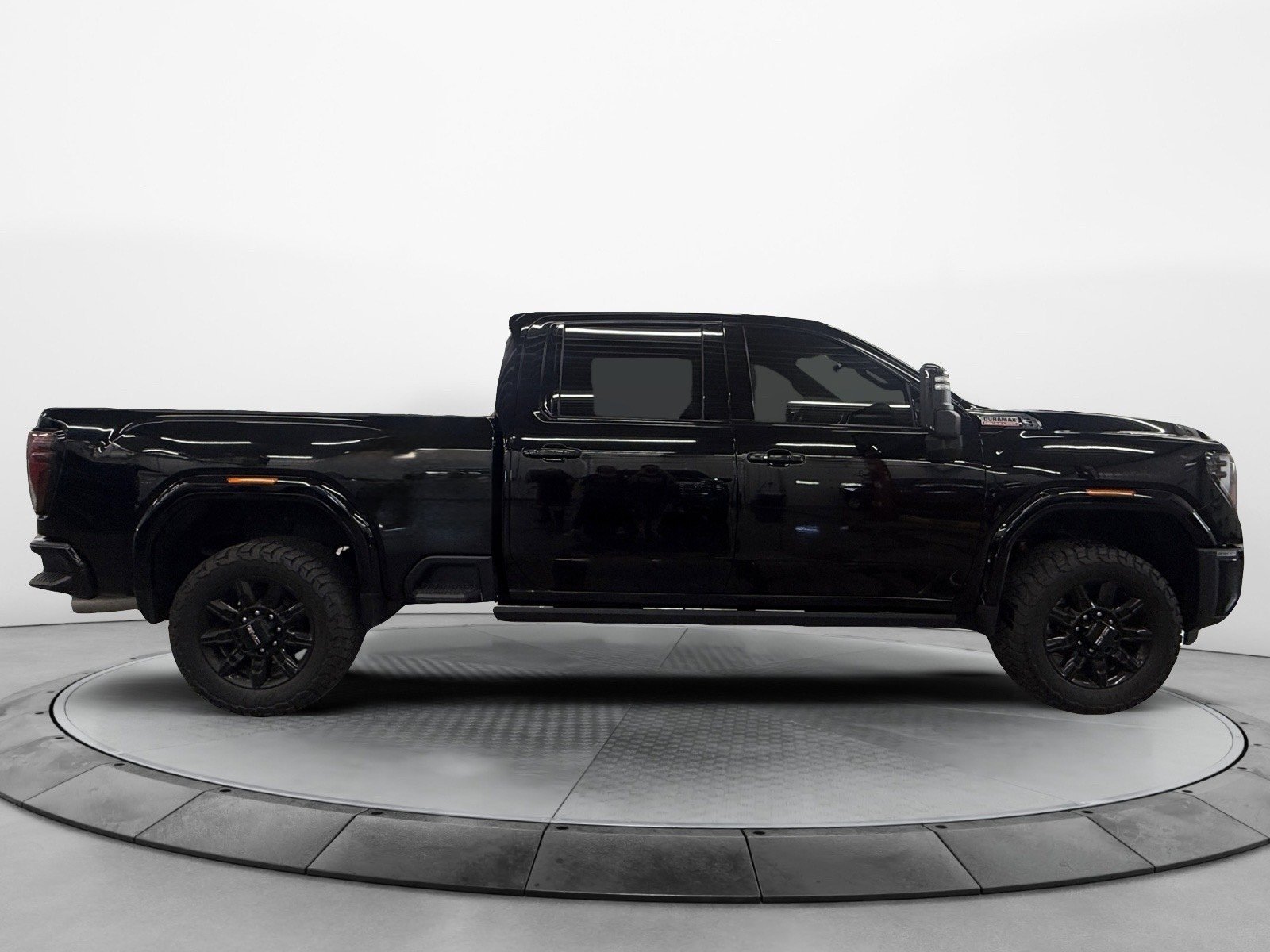 Used 2025 GMC Sierra 2500 AT4 w/ AT4 Premium Plus Package AWD/4WD image 2