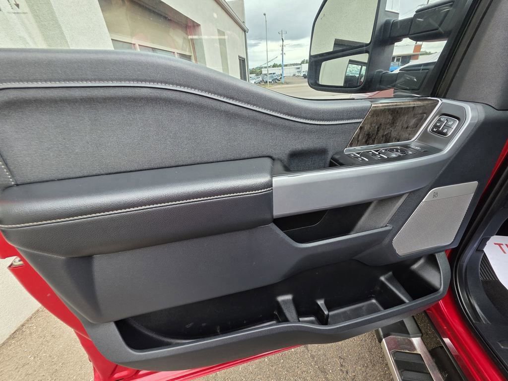 Used 2024 Ford F350 Lariat image 42