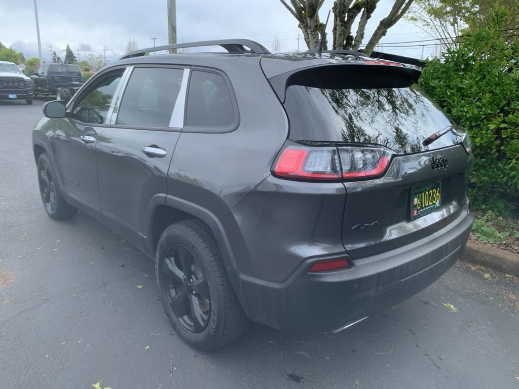 Used 2019 Jeep Cherokee Latitude Plus image 2