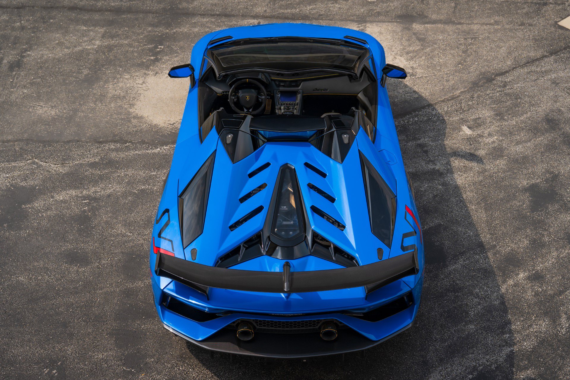 Used 2021 Lamborghini Aventador SVJ AWD/4WD image 9