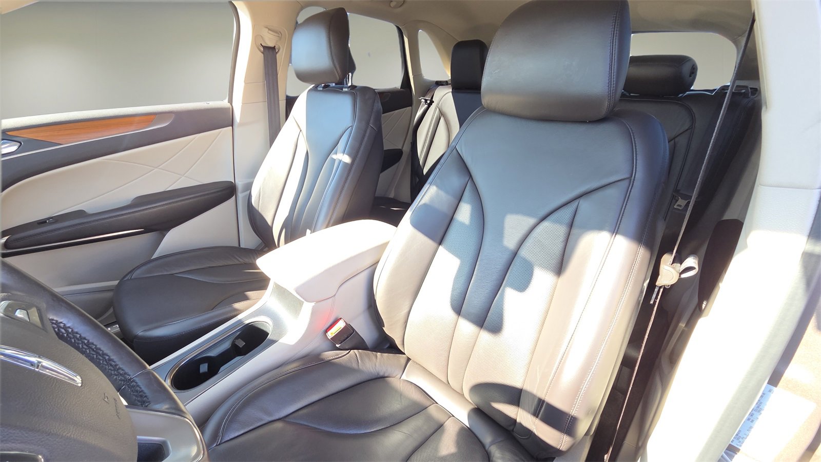 Used 2019 Lincoln MKC Select w/ Select Plus Package image 26