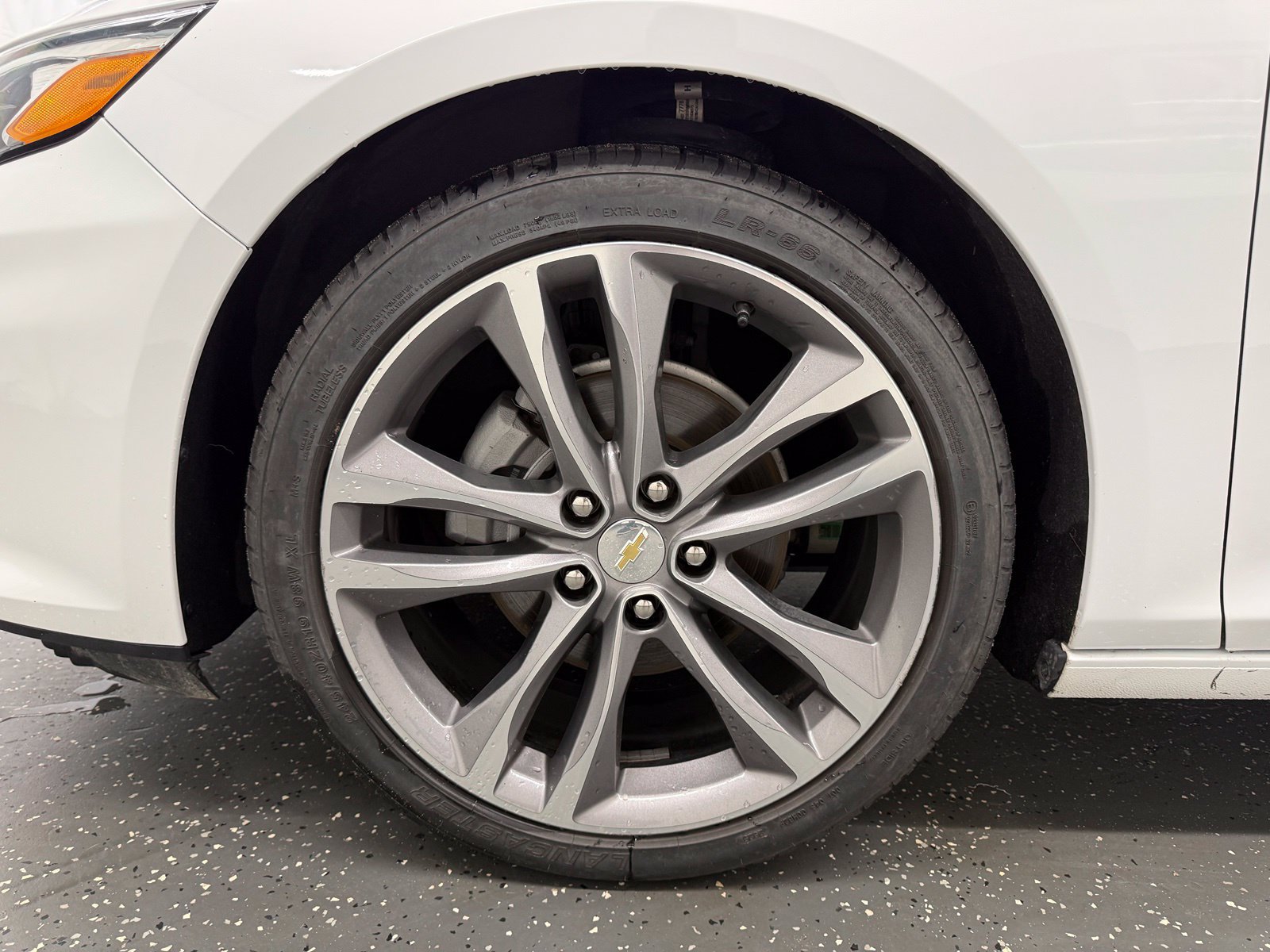 Used 2024 Chevrolet Malibu LT FWD image 18
