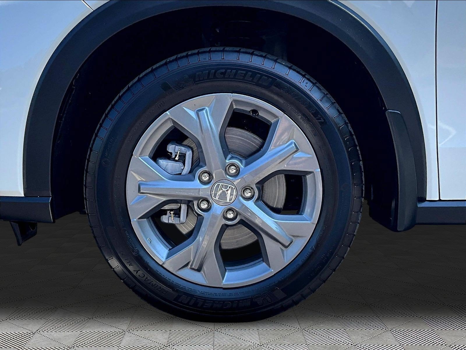 Certified 2026 Honda HR-V LX image 34