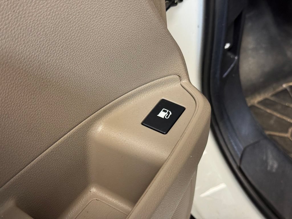 Used 2021 Honda Pilot EX image 11