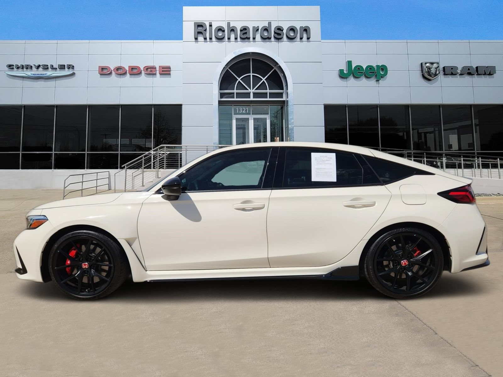 Used 2025 Honda Civic Type R image 3