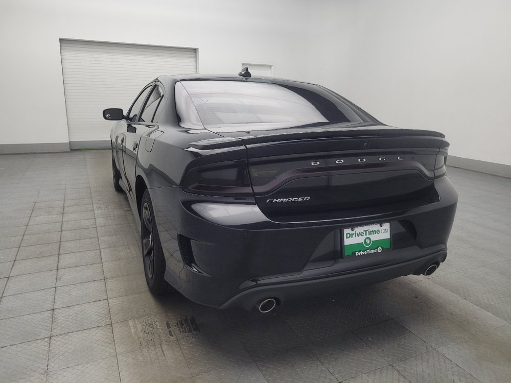 Used 2018 Dodge Charger SXT Plus RWD image 5