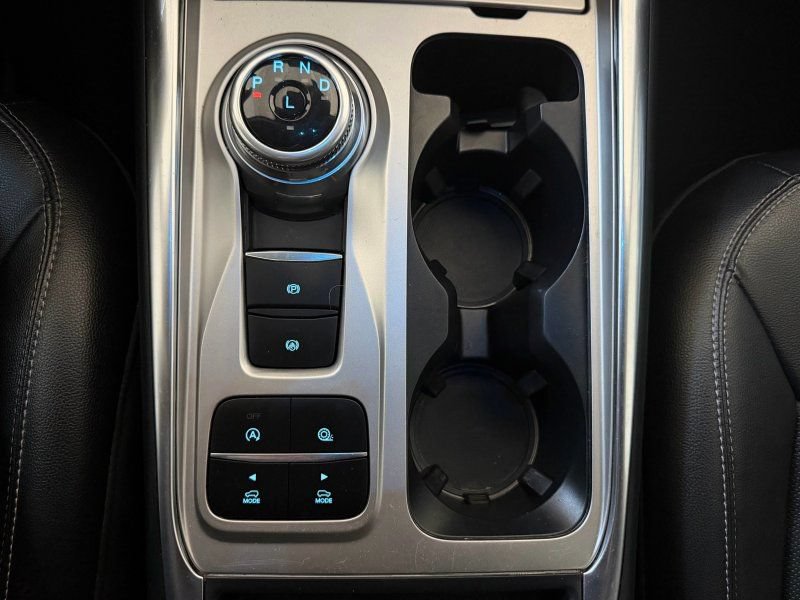 Used 2021 Ford Explorer Limited w/ Equipment Group 301A RWD image 32