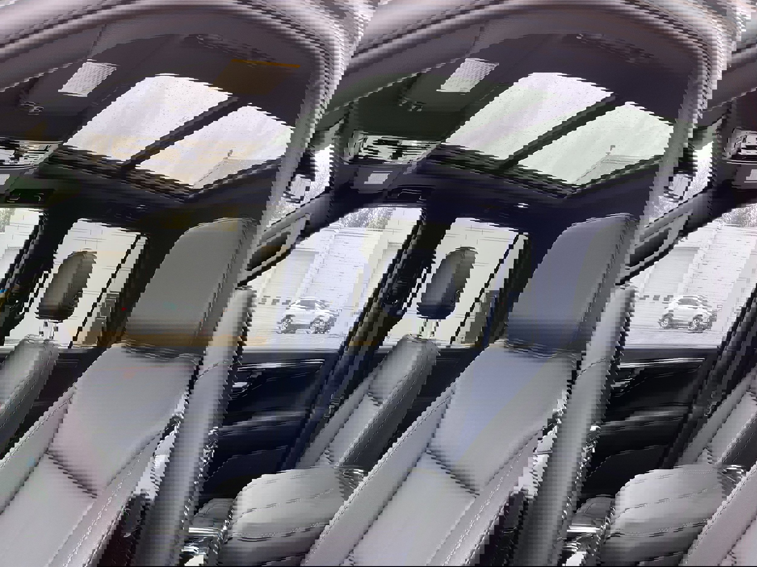 Certified 2026 Chevrolet Tahoe Z71 w/ Comfort Package image 8