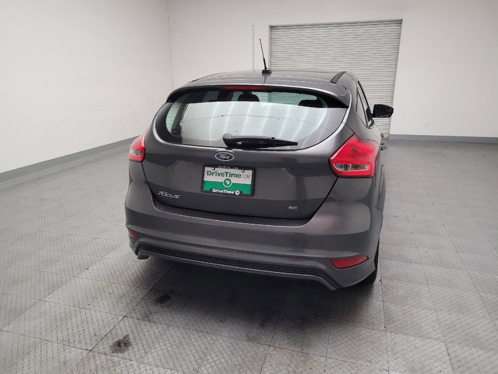 Used 2016 Ford Focus SE w/ SE Sport Package FWD image 7
