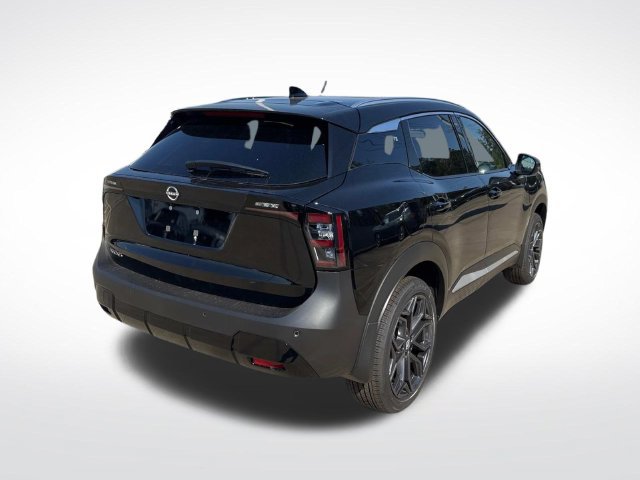 New 2027 Nissan Kicks SR FWD image 9