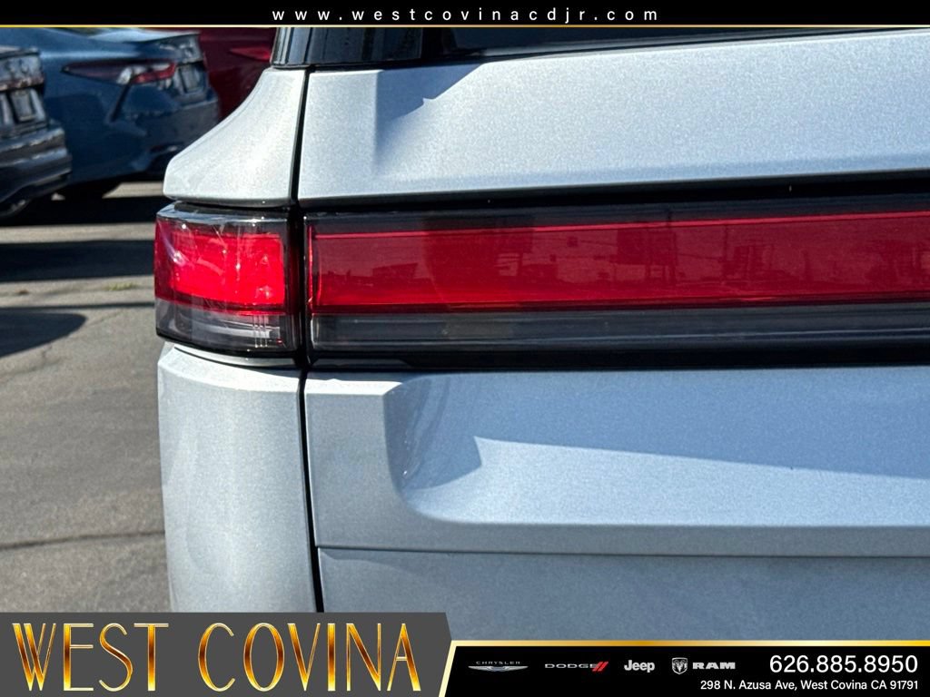 Used 2023 Rivian R1S Adventure Quad AWD/4WD image 15