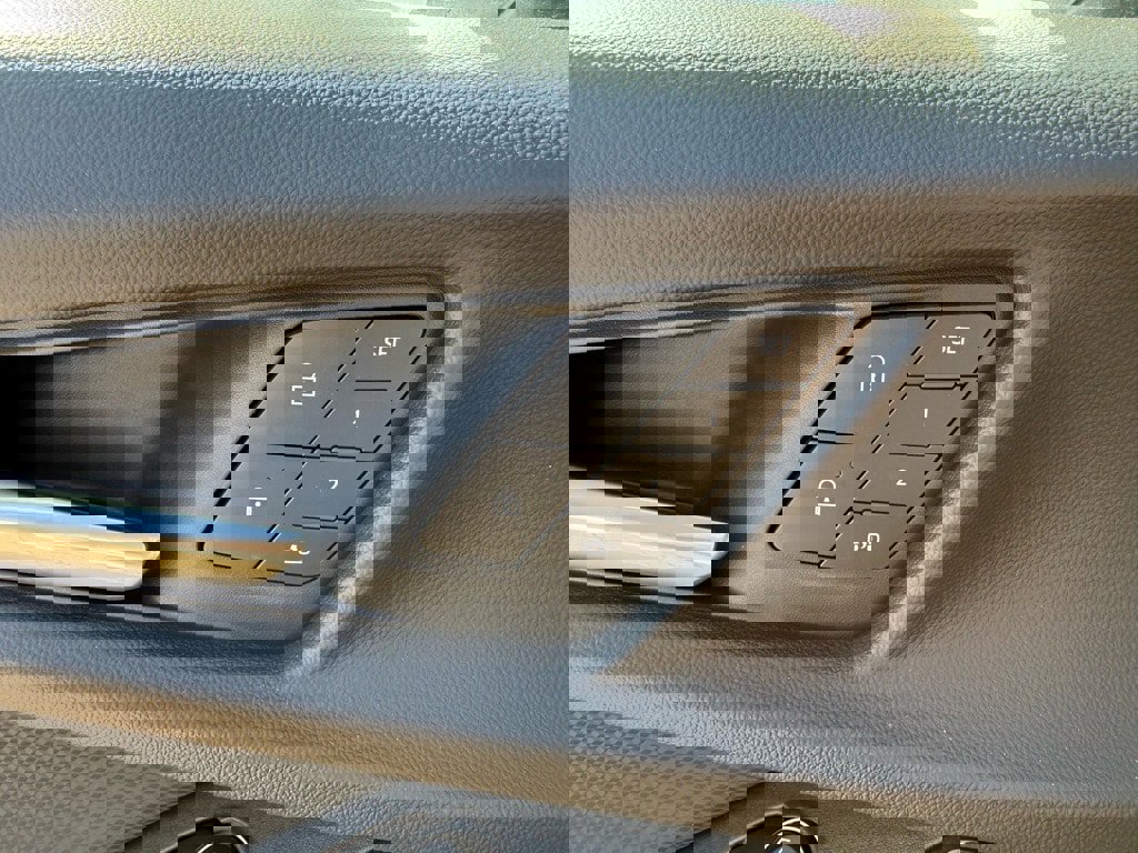 New 2026 Chevrolet Equinox RS w/ Convenience Package III image 13