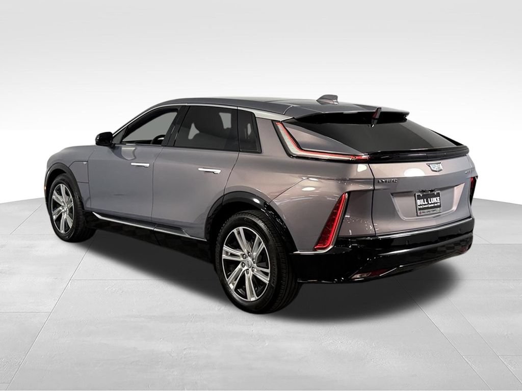 Used 2024 Cadillac Lyriq Tech RWD image 8