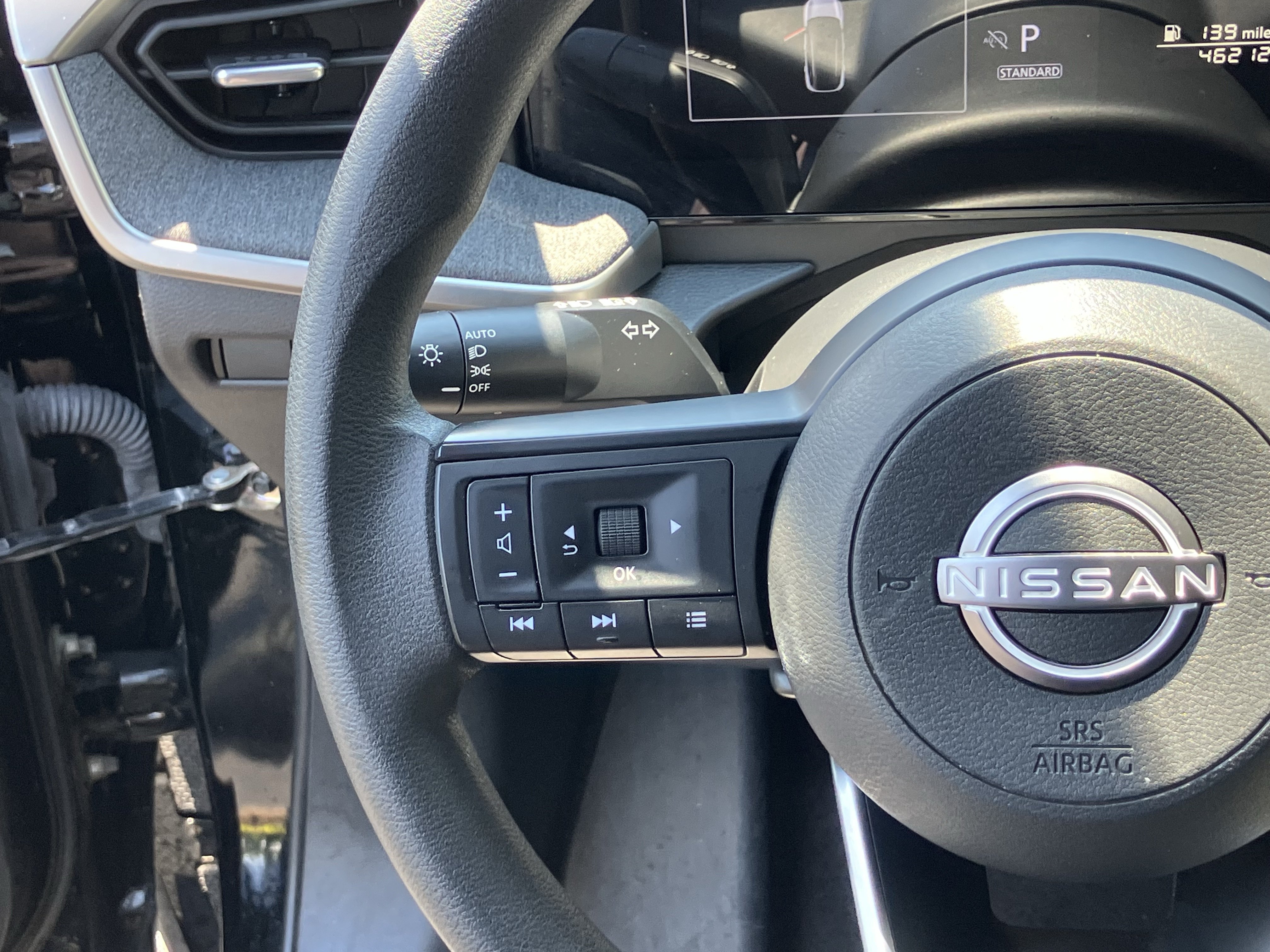 Used 2025 Nissan Kicks SV FWD image 21