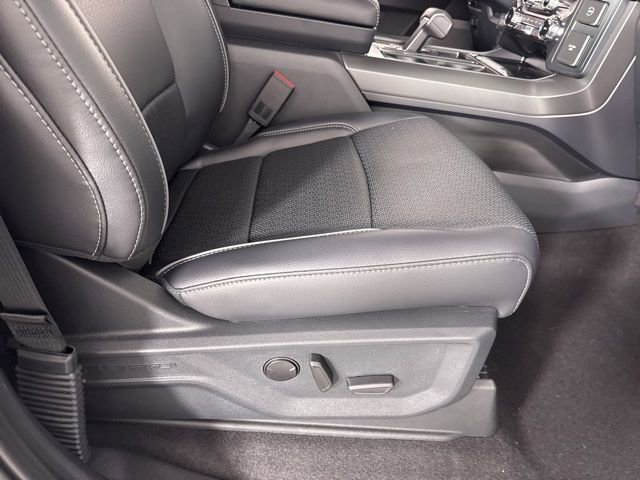 New 2025 Ford F150 Lariat w/ Equipment Group 501A Mid image 23