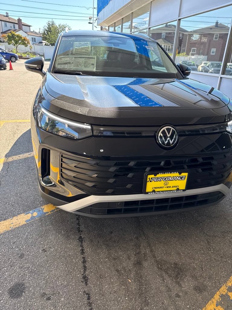 New 2026 Volkswagen Tiguan SE AWD/4WD image 3