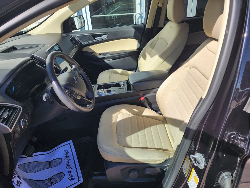 Used 2022 Ford Edge SE w/ Black Appearance Package image 10