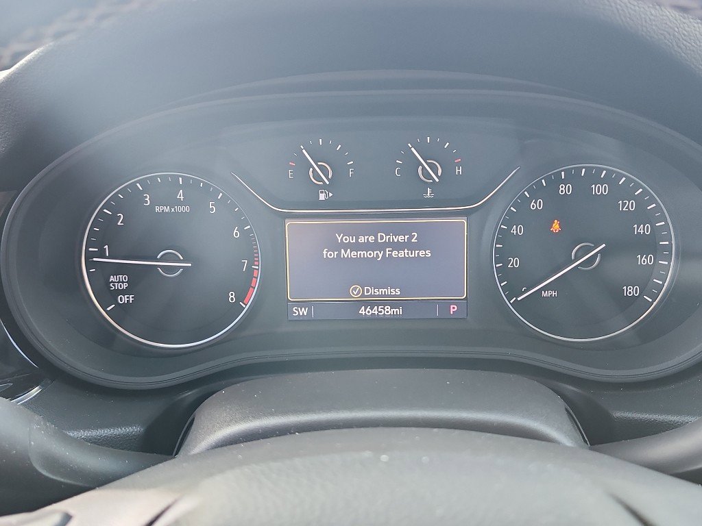 Used 2019 Buick Regal Essence w/ Driver Confidence Package I image 16