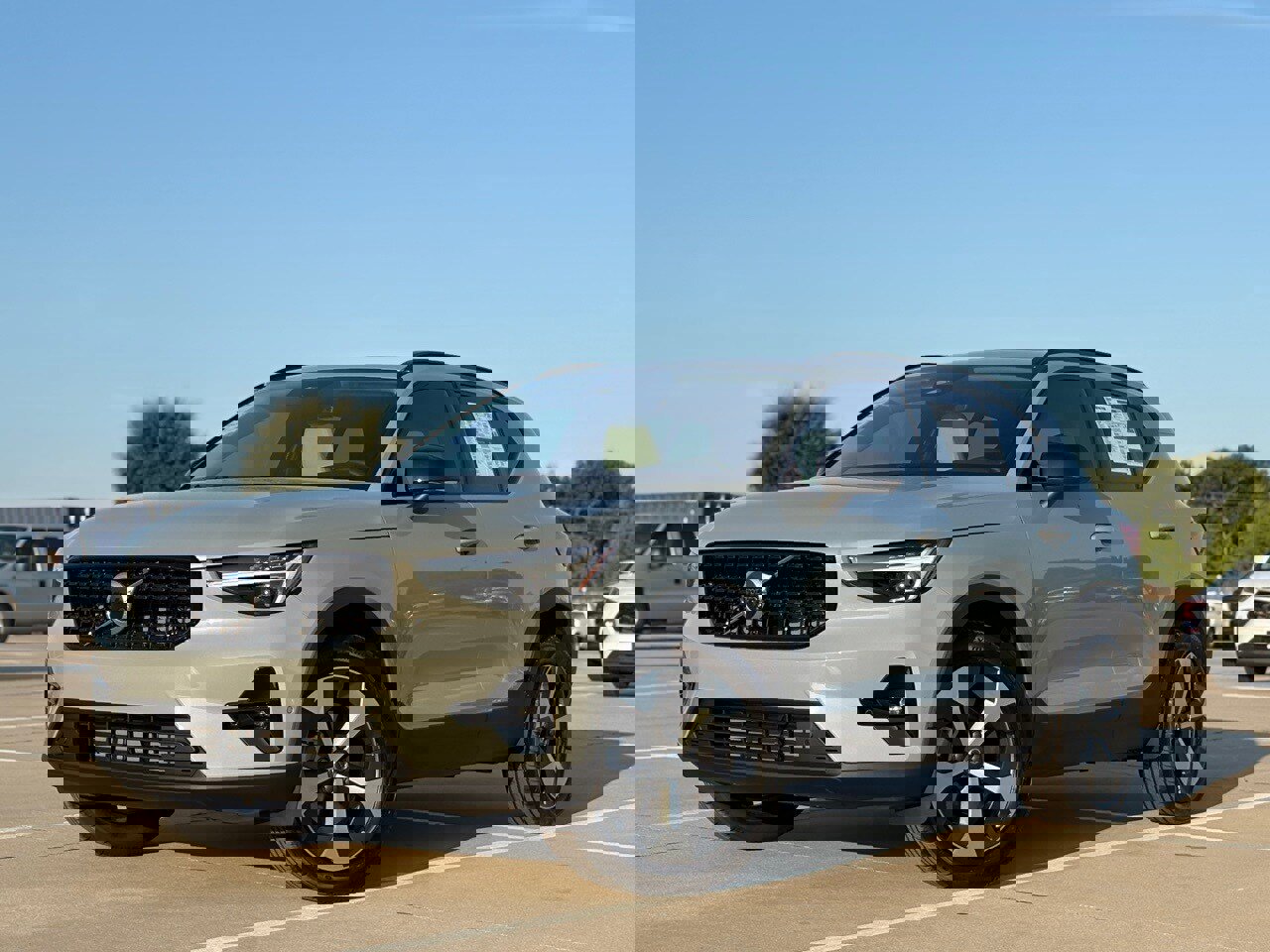 New 2026 Volvo XC40 B5 Plus w/ Protection Package Premier image 2