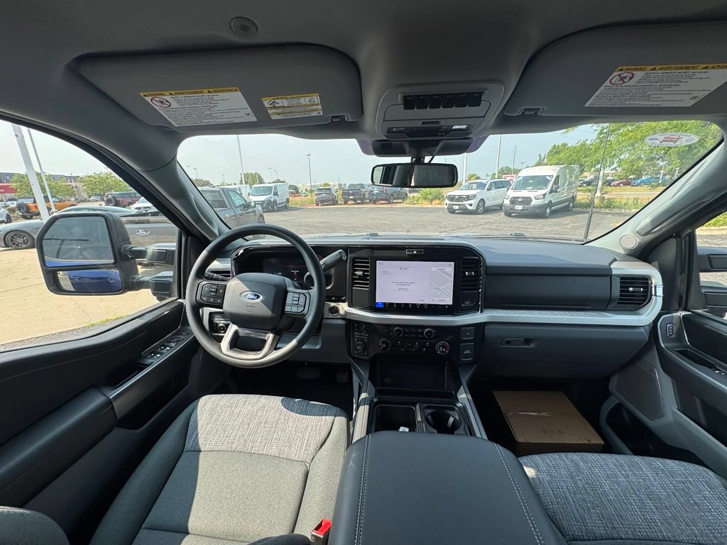 New 2026 Ford F350 XLT w/ XLT Premium Package AWD/4WD image 27