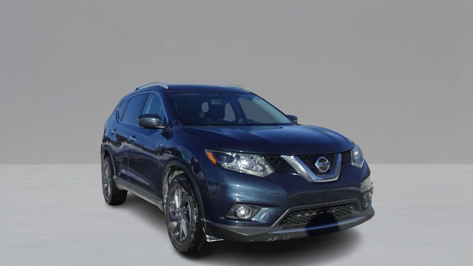 Used 2016 Nissan Rogue SL w/ SL Premium Package image 3