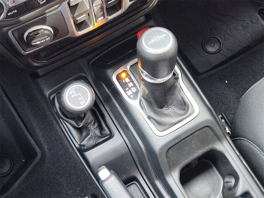 Used 2021 Jeep Gladiator Sport image 21