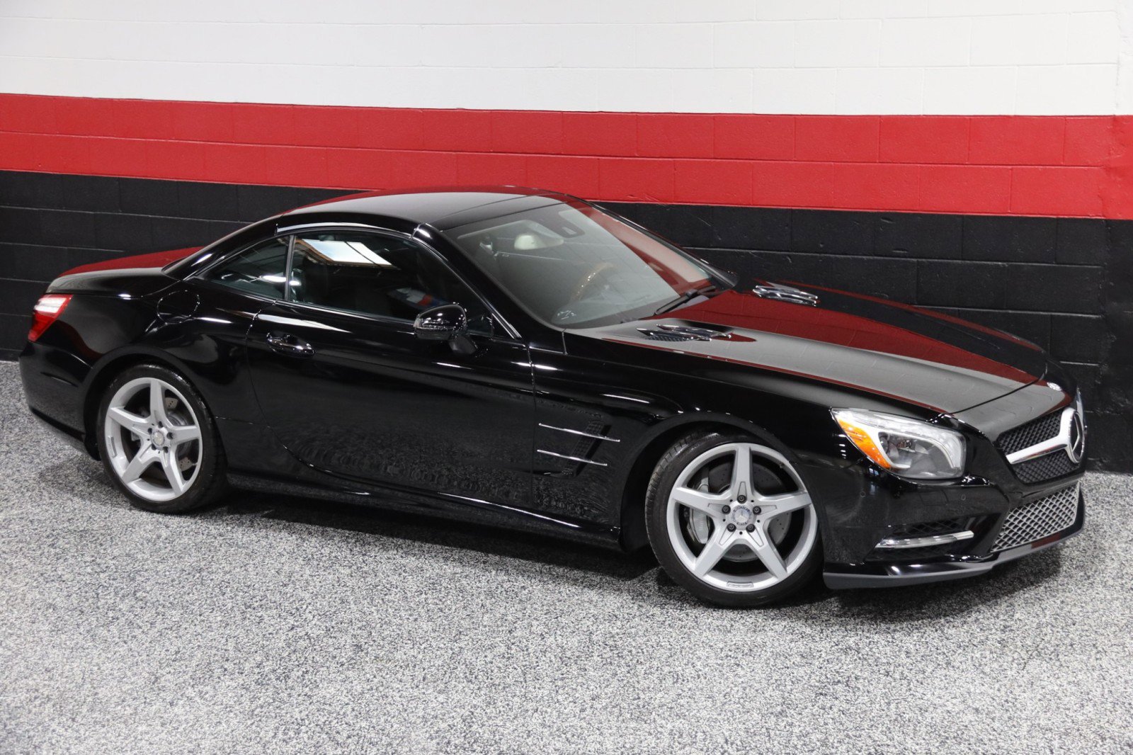 Used 2013 Mercedes-Benz SL 550 image 3