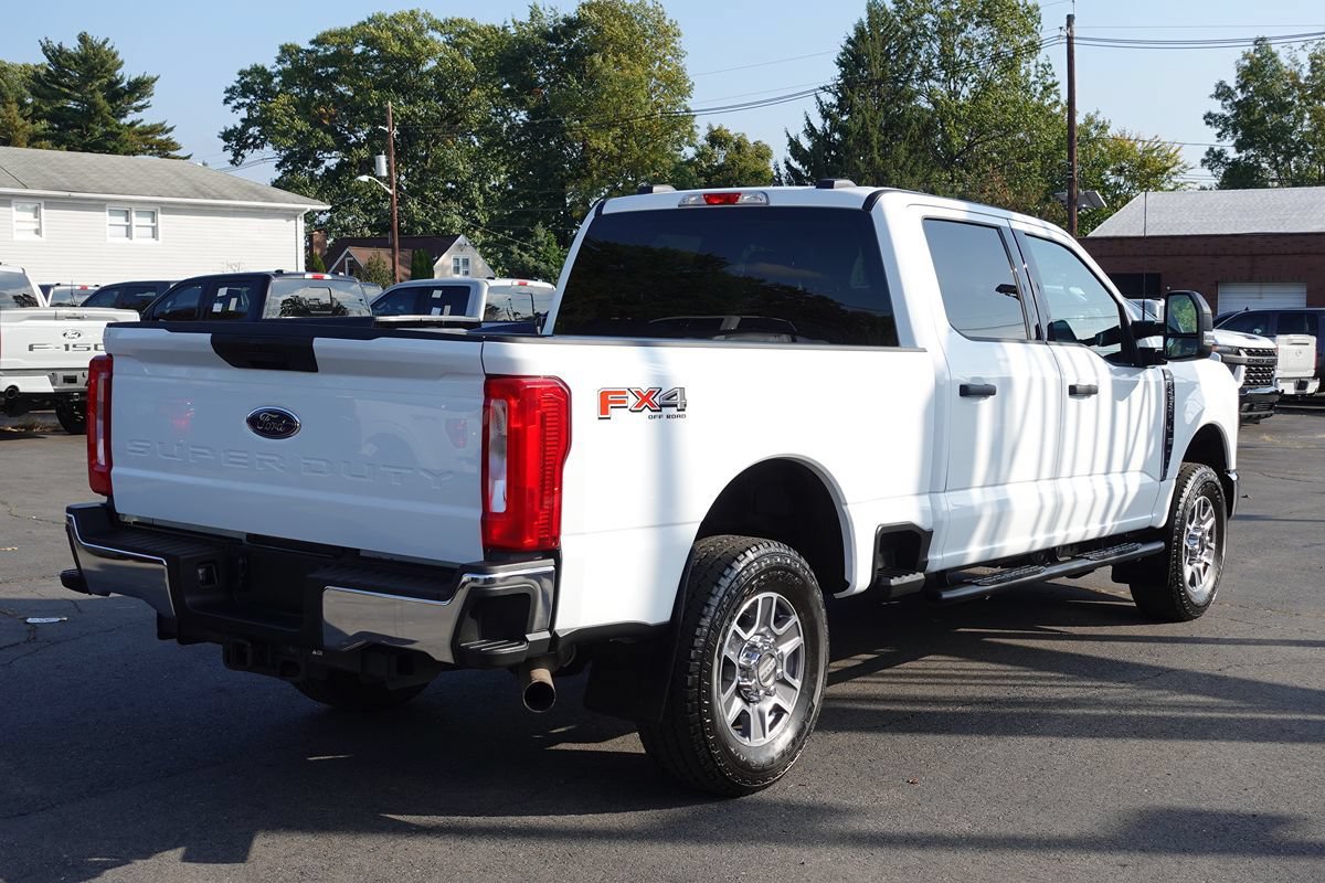 Used 2025 Ford F250 XLT w/ FX4 Off-Road Package AWD/4WD image 3