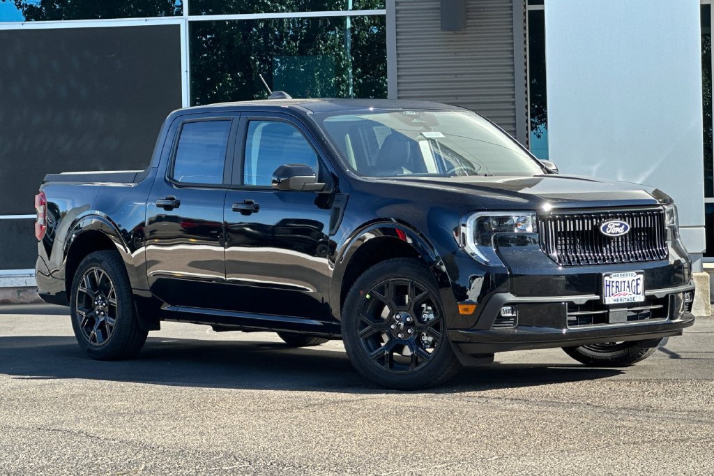 New 2026 Ford Maverick Lobo AWD/4WD image 2