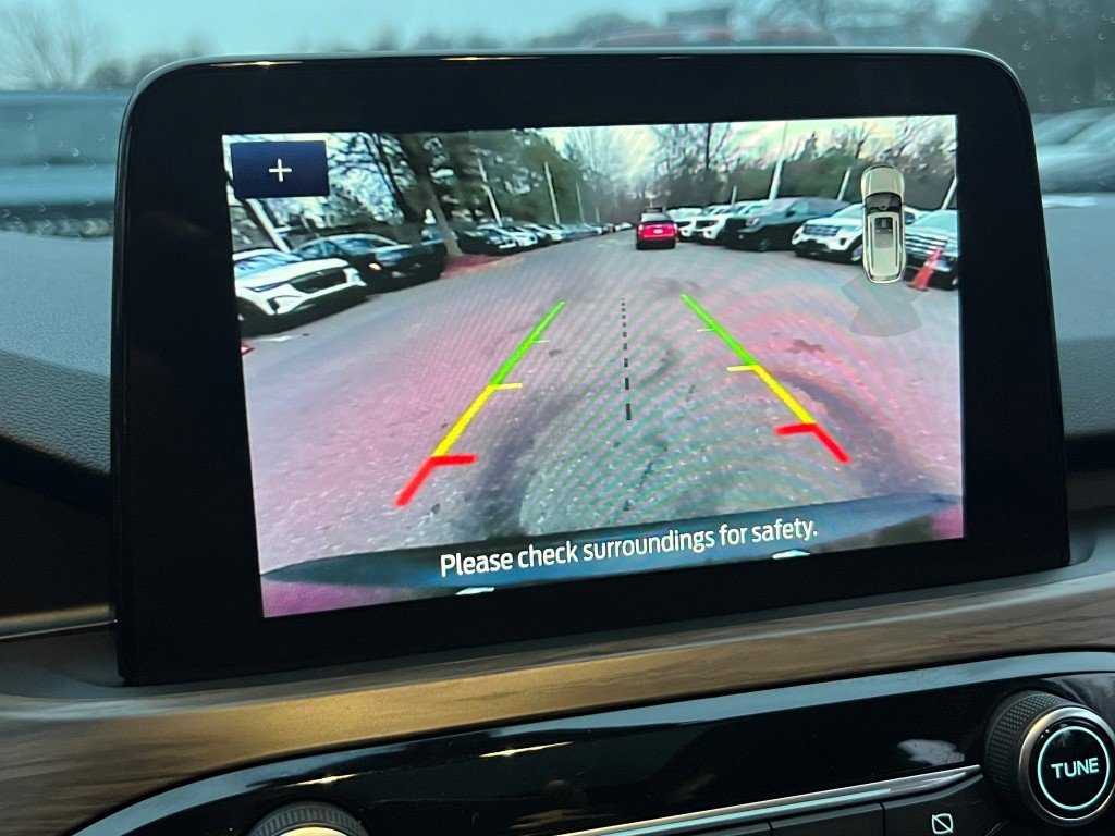 Used 2020 Ford Escape Titanium image 30