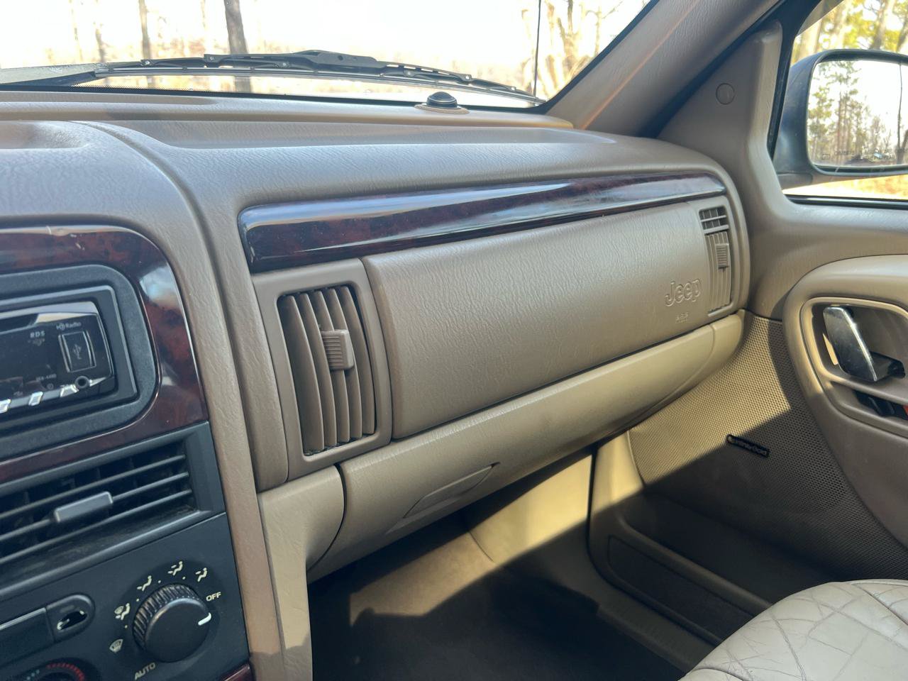 Used 2001 Jeep Grand Cherokee Limited AWD/4WD image 30