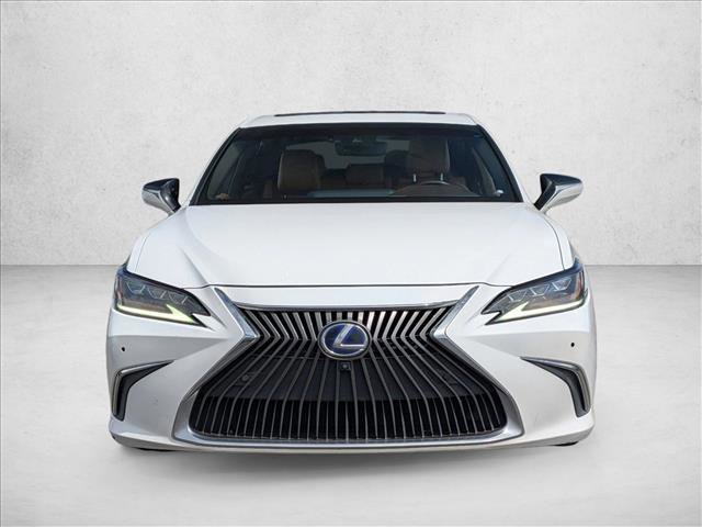 Used 2020 Lexus ES 300h w/ Accessory Package FWD image 3
