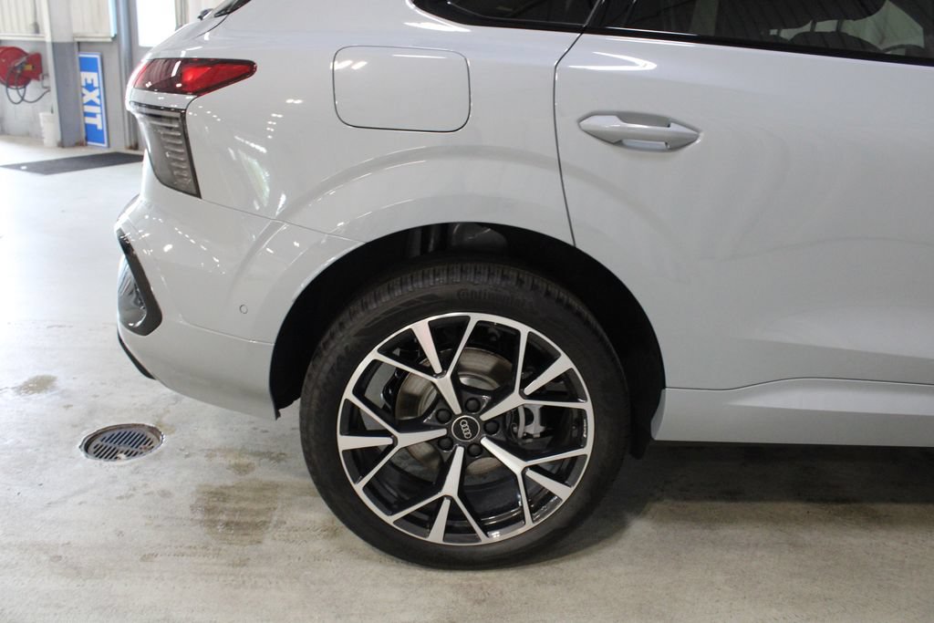 New 2026 Audi Q3 quattro 2.0T AWD/4WD image 27