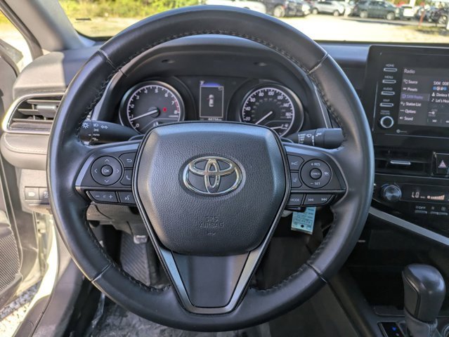 Used 2024 Toyota Camry SE image 15