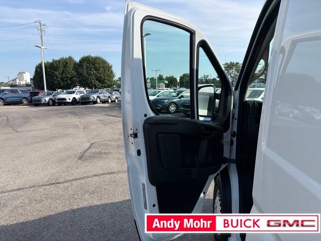 Used 2025 RAM ProMaster 2500 w/ Convenience Group FWD image 22