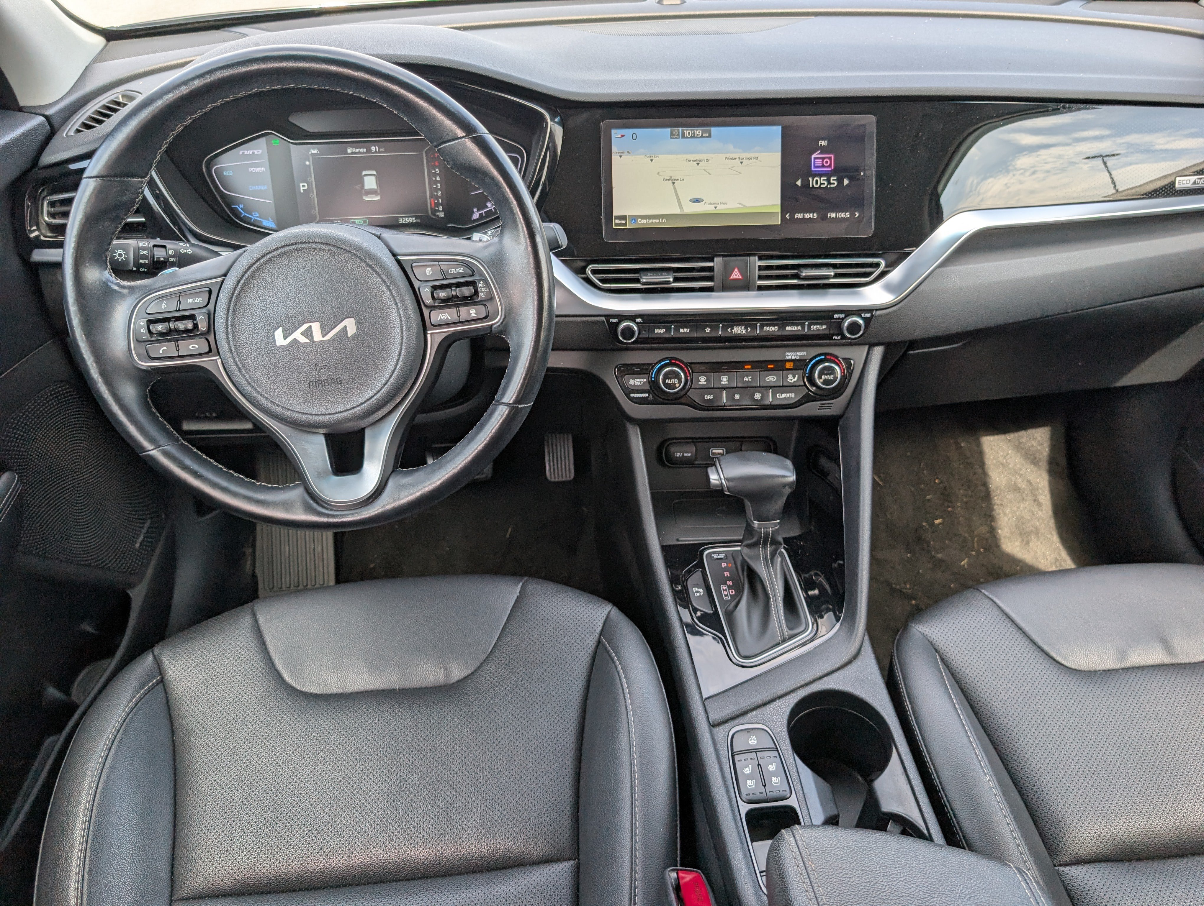 Used 2022 Kia Niro EX Premium FWD image 10