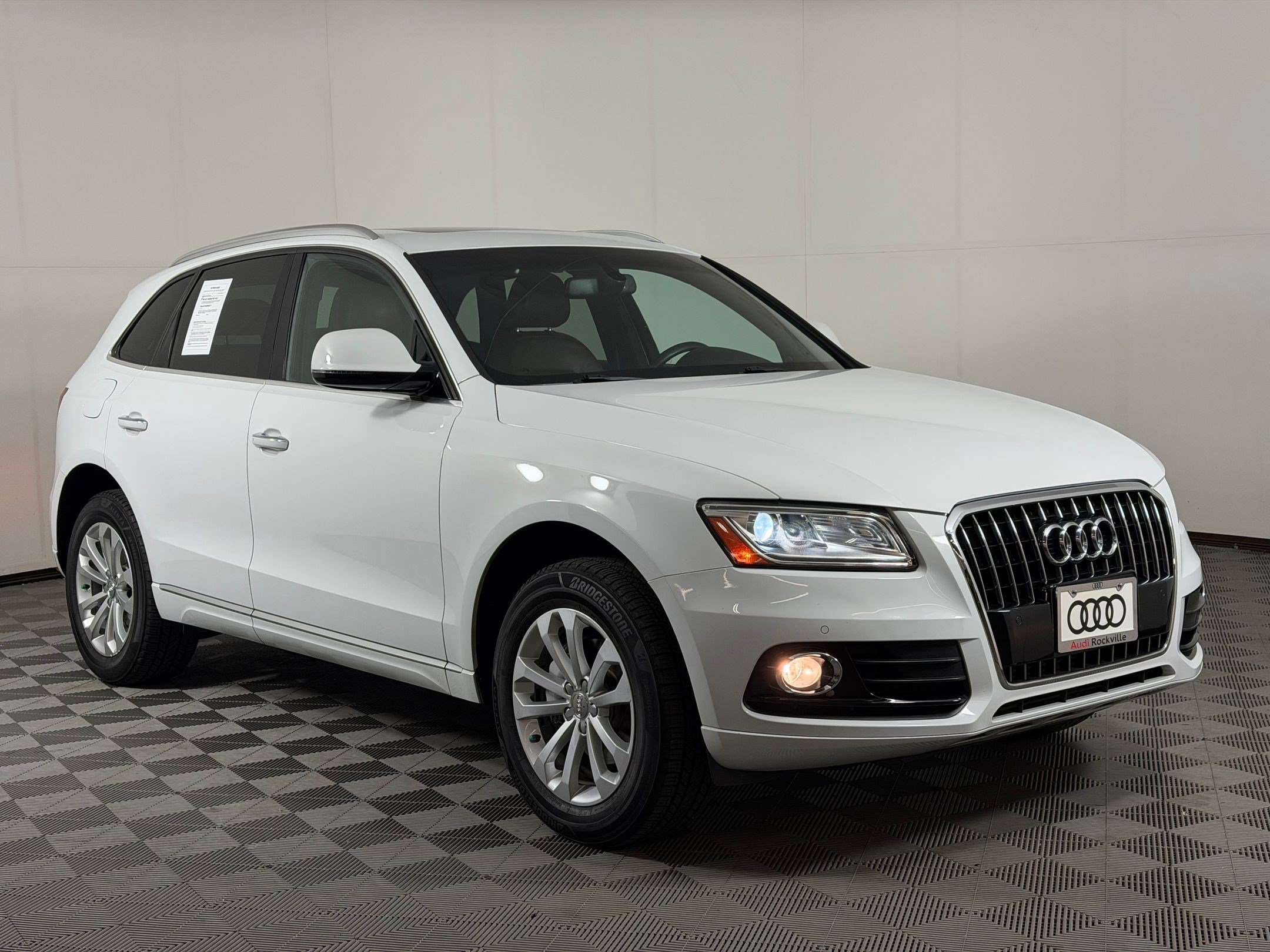 Used 2016 Audi Q5 2.0T Premium Plus w/ Technology Package AWD/4WD image 7