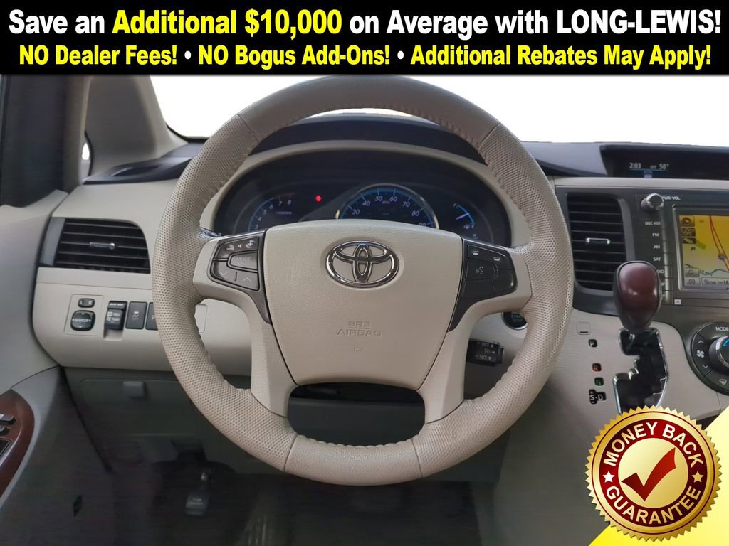 Used 2013 Toyota Sienna XLE image 18