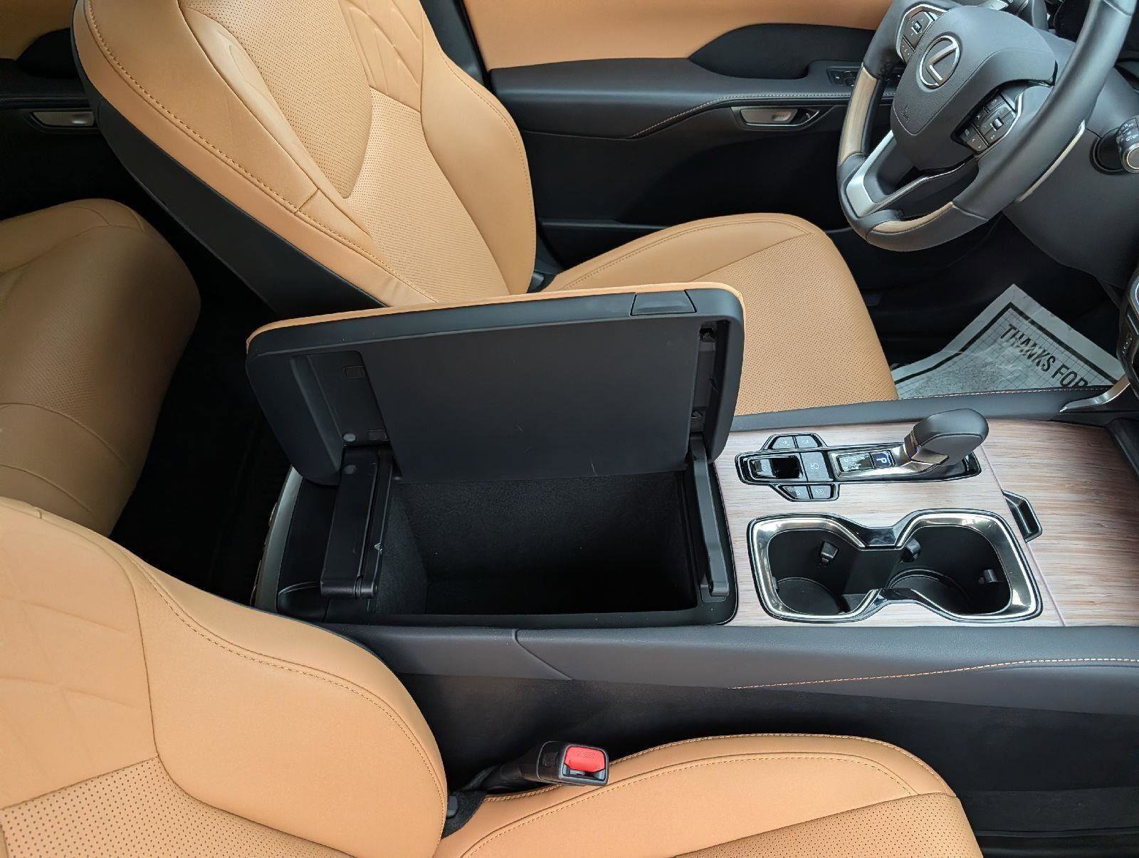 Used 2025 Lexus RX 350 Premium w/ Accessory Package image 21