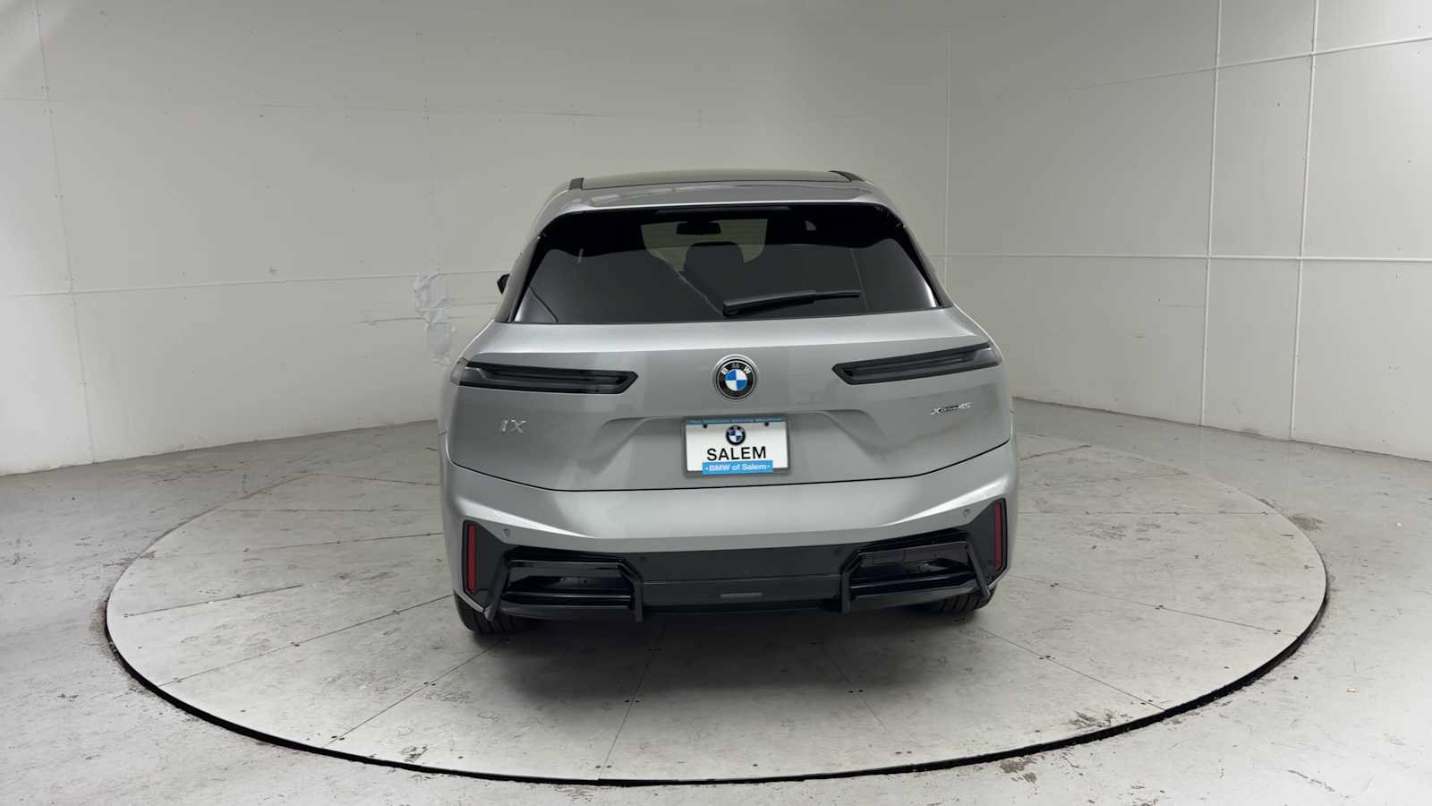 New 2026 BMW iX xDrive45 w/ M Sport Package AWD/4WD image 3