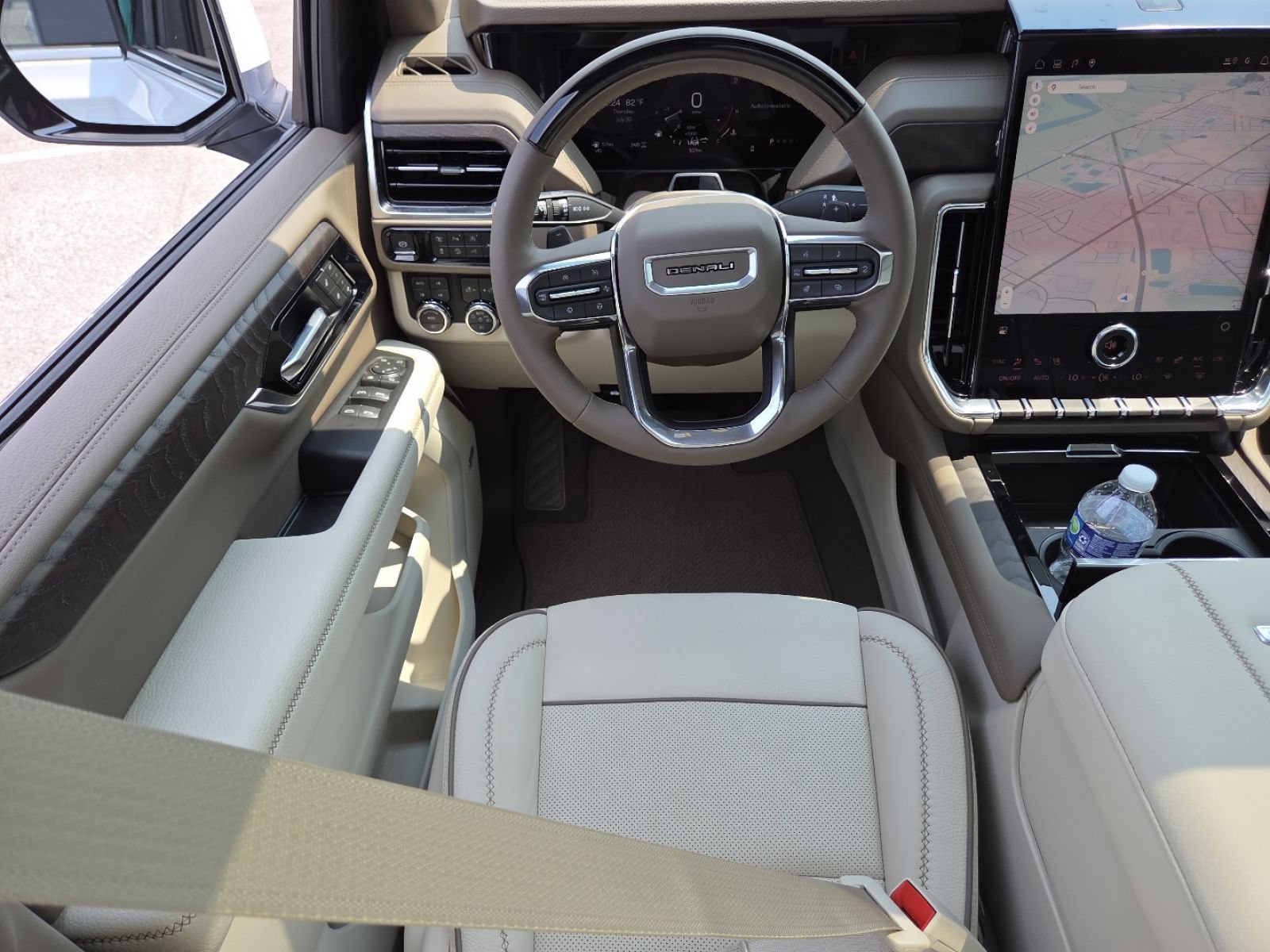 New 2026 GMC Yukon XL Denali w/ Denali Reserve Package AWD/4WD image 32