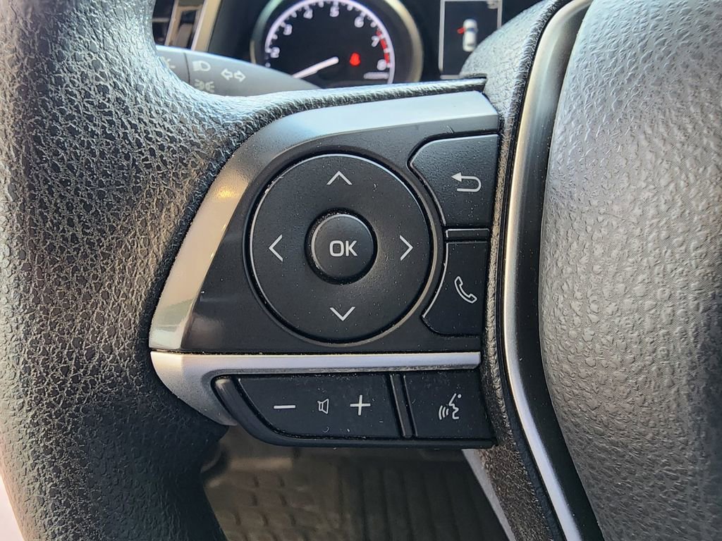 Used 2023 Toyota Camry LE image 19