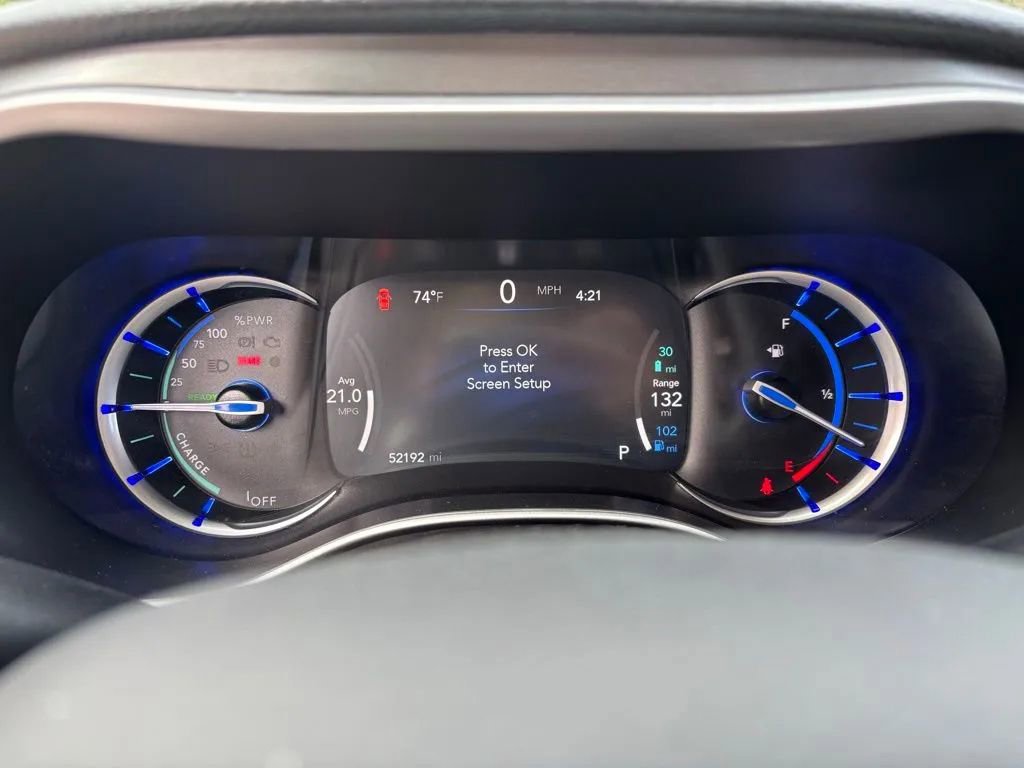 Used 2024 Chrysler Pacifica Limited FWD image 14