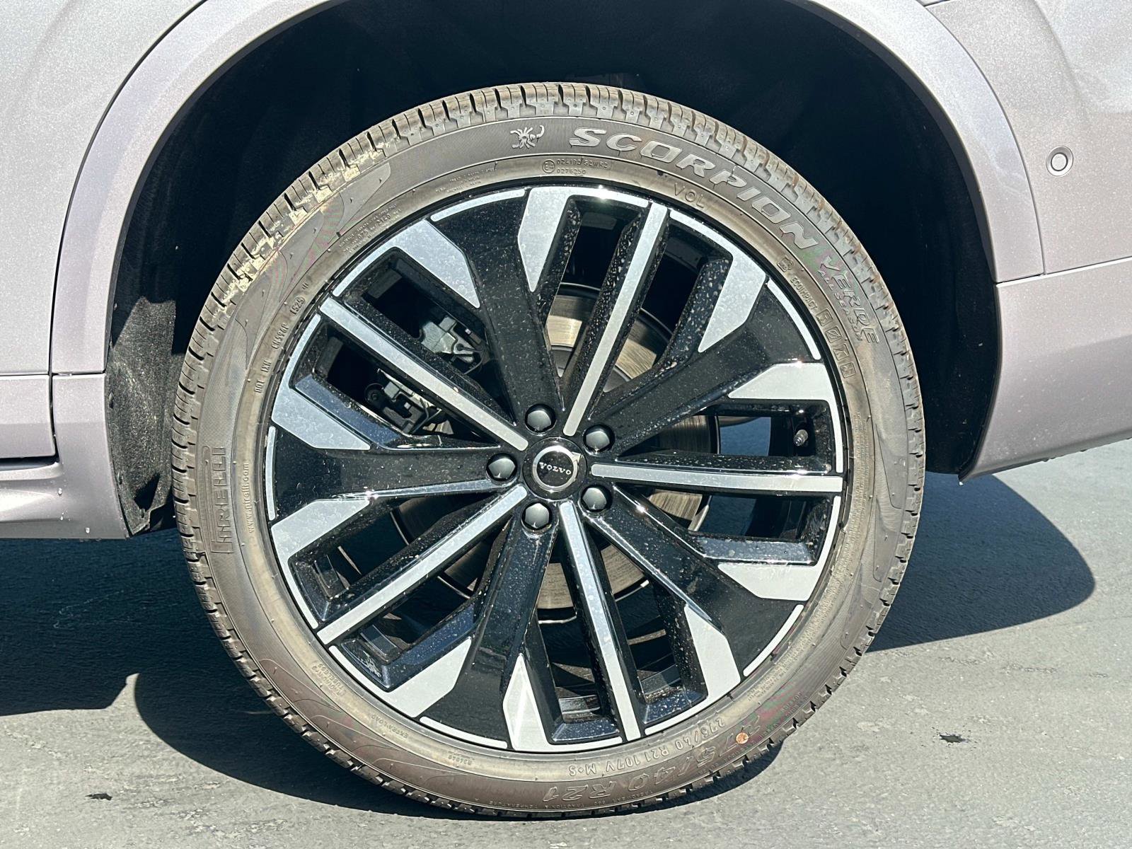 New 2026 Volvo XC90 T8 Plus image 23
