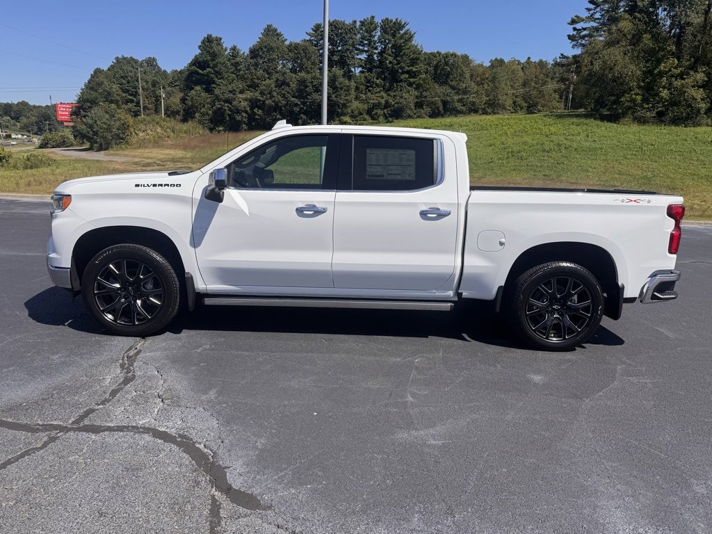 New 2026 Chevrolet Silverado 1500 LTZ w/ LTZ Premium Package image 18