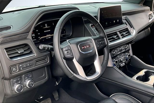 Used 2024 GMC Yukon SLT image 17